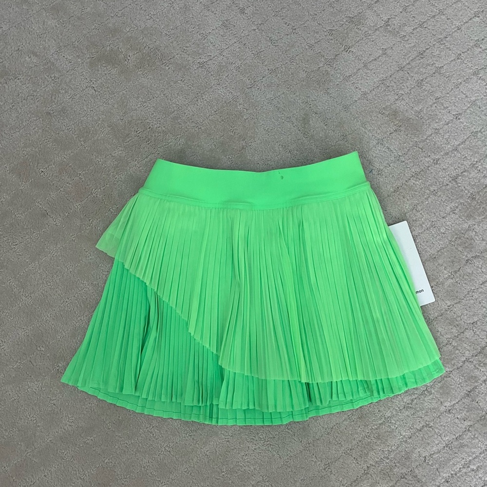Lululemon Athletica Vibrant Green Mini Skirt